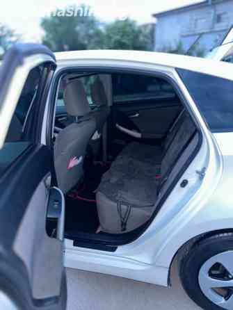 Toyota Prius III Рестайлинг (XW30) 1.8, 2015 Bishkek
