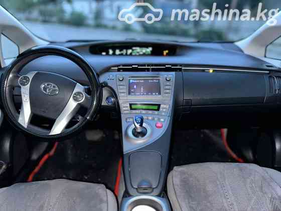 Toyota Prius III Рестайлинг (XW30) 1.8, 2015 Bishkek