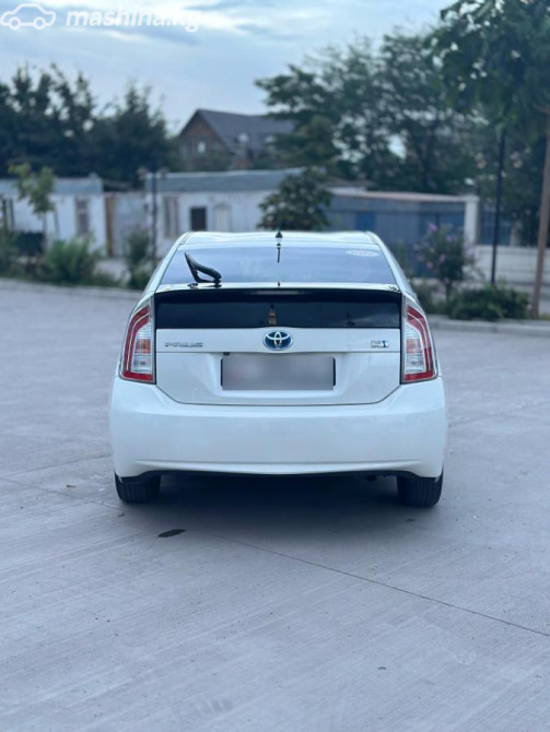 Toyota Prius III Рестайлинг (XW30) 1.8, 2015 Бишкек - сүрөт 4