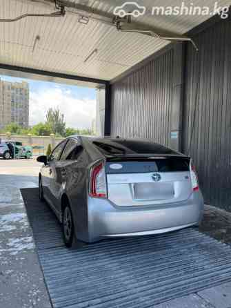 Toyota Prius III Рестайлинг (XW30) 1.8, 2015 Bishkek