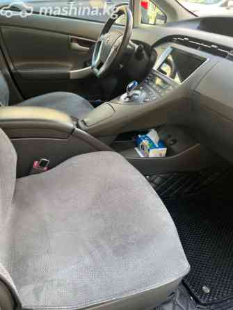 Toyota Prius III Рестайлинг (XW30) 1.8, 2011 Bishkek