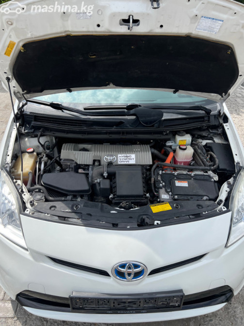 Toyota Prius IV (XW50) 1.8, 2015 Бишкек - сүрөт 8