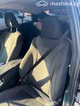 Toyota Prius IV (XW50) 1.8, 2017 Bishkek