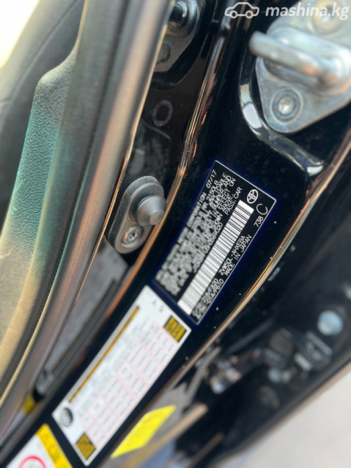 Toyota Prius IV (XW50) 1.8, 2017 Бишкек - изображение 8