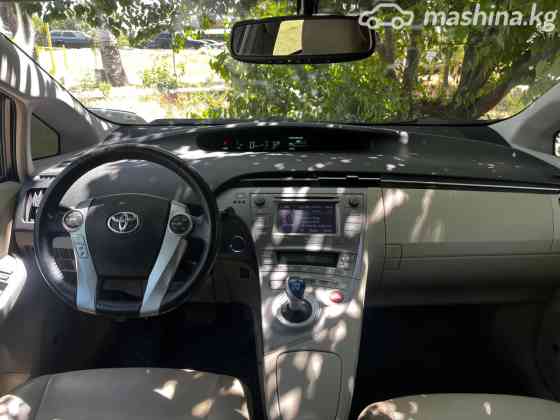 Toyota Prius III Рестайлинг (XW30) 1.8, 2015 Bishkek