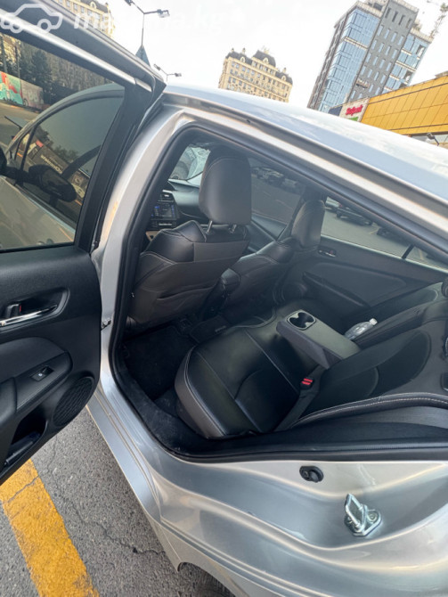 Toyota Prius IV Рестайлинг (XW50) 1.8, 2018 Бишкек - сүрөт 7