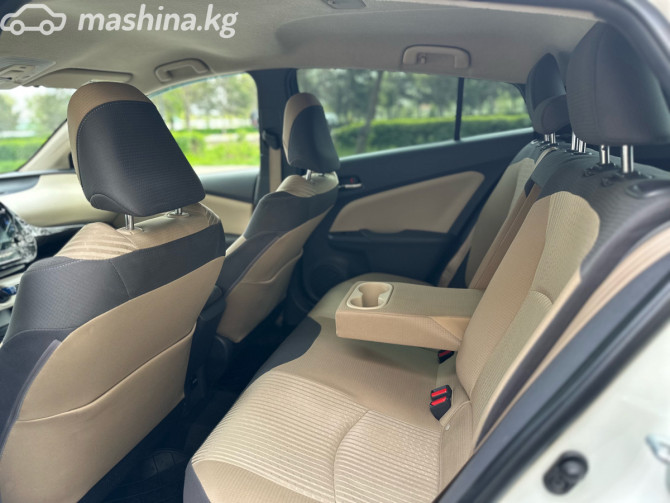 Toyota Prius IV (XW50) 1.8, 2017 Бишкек - сүрөт 11