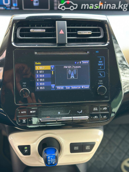 Toyota Prius IV (XW50) 1.8, 2017 Бишкек - изображение 9
