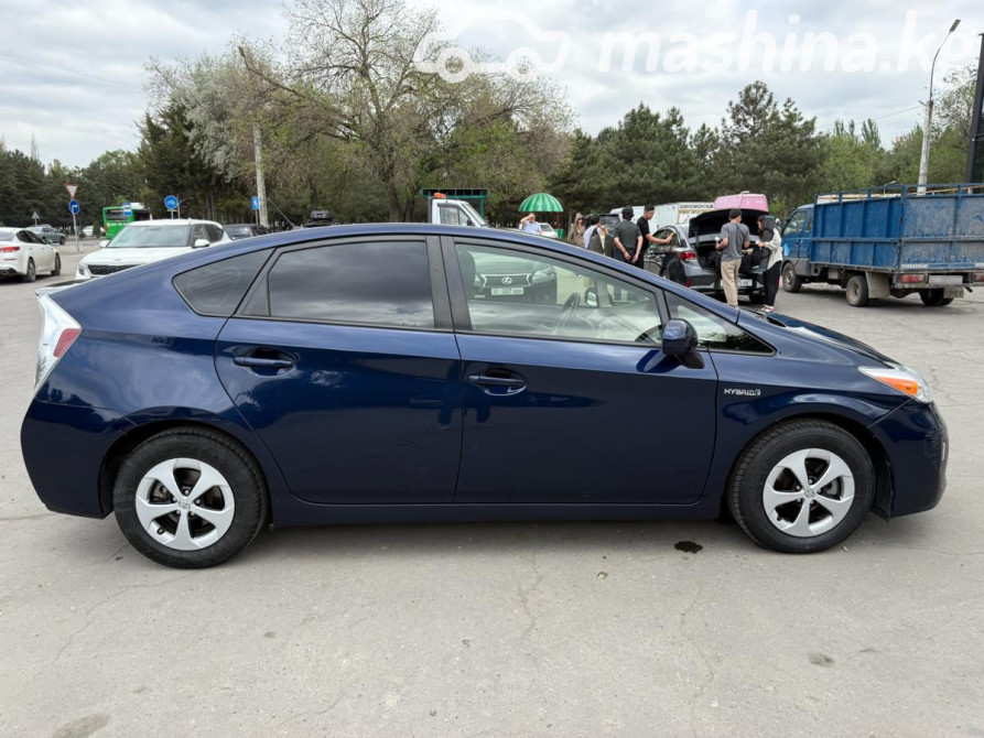 Toyota Prius III Рестайлинг (XW30) 1.8, 2015 Бишкек - сүрөт 7