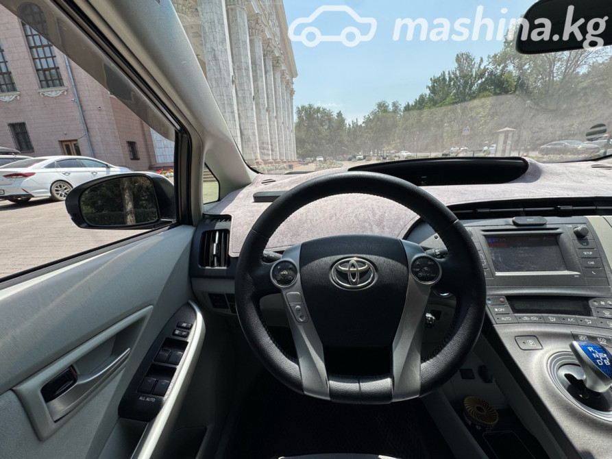 Toyota Prius IV (XW50) 1.8, 2015 Бишкек - изображение 7