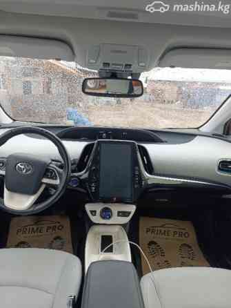 Toyota Prius IV (XW50) 1.8, 2018 Bishkek