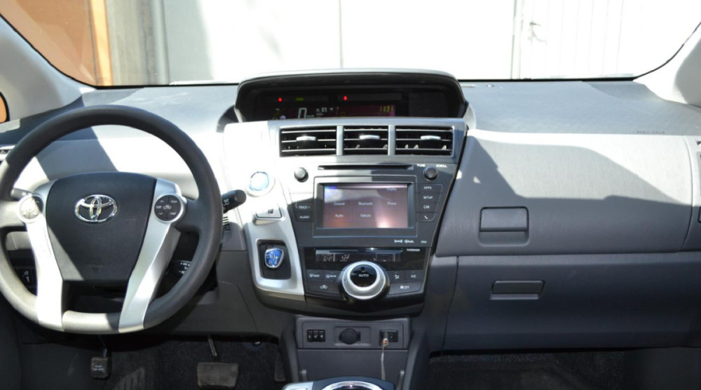 Toyota Prius III Рестайлинг (XW30) 1.8, 2012 Бишкек - сүрөт 8