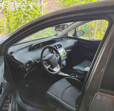 Toyota Prius IV (XW50) 1.8, 2016 Бишкек