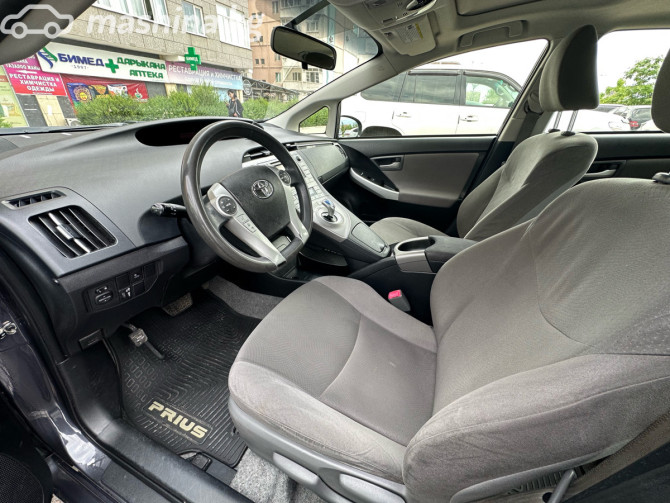 Toyota Prius III Рестайлинг (XW30) 1.8, 2013 Бишкек - сүрөт 5