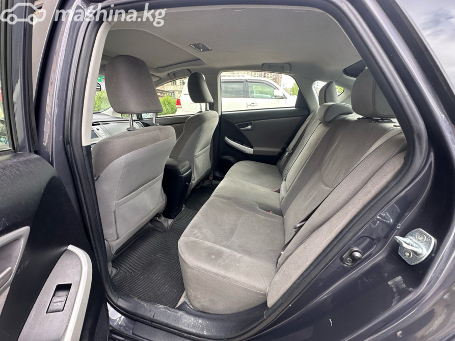 Toyota Prius III Рестайлинг (XW30) 1.8, 2013 Бишкек - изображение 6