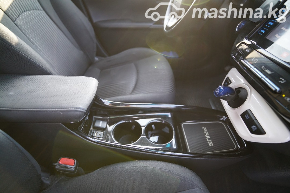 Toyota Prius IV (XW50) 1.8, 2018 Бишкек - сүрөт 11