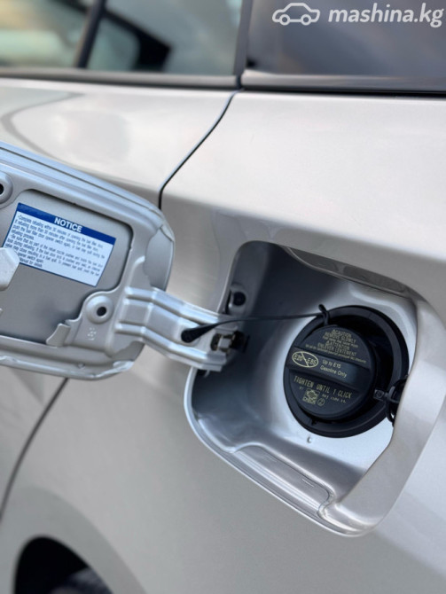 Toyota Prius IV Рестайлинг (XW50) 1.8, 2018 Бишкек - изображение 5