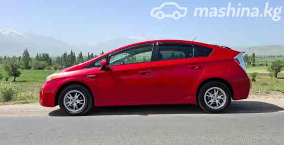 Toyota Prius III Рестайлинг (XW30) Plug-in Hybrid 1.8, 2013 Бишкек