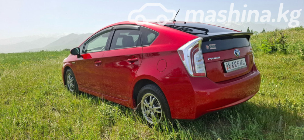 Toyota Prius III Рестайлинг (XW30) Plug-in Hybrid 1.8, 2013 Bishkek - photo 4
