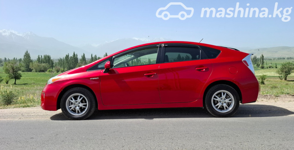 Toyota Prius III Рестайлинг (XW30) Plug-in Hybrid 1.8, 2013 Bishkek - photo 2