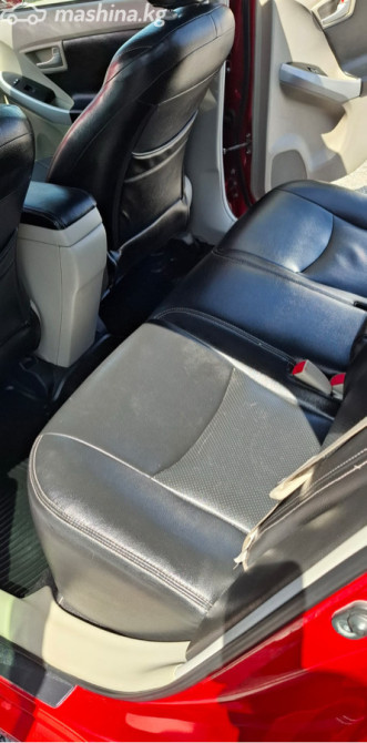 Toyota Prius III Рестайлинг (XW30) Plug-in Hybrid 1.8, 2013 Bishkek - photo 8