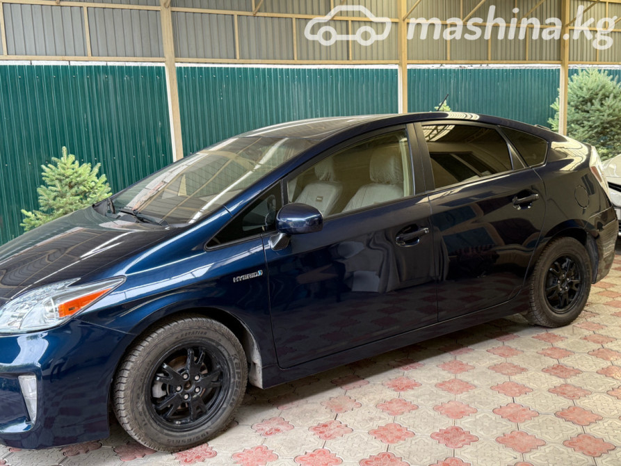 Toyota Prius III Рестайлинг (XW30) Plug-in Hybrid 1.8, 2015 Бишкек - изображение 2