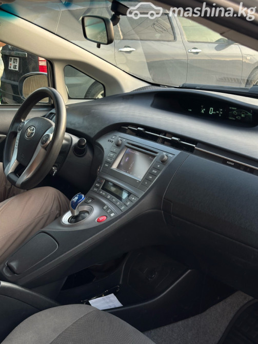 Toyota Prius III Рестайлинг (XW30) Plug-in Hybrid 1.8, 2015 Bishkek - photo 9