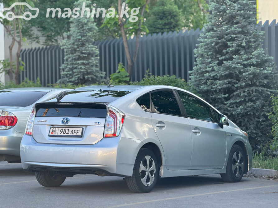Toyota Prius III Рестайлинг (XW30) 1.8, 2014 Bishkek - photo 3