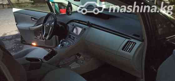 Toyota Prius III Рестайлинг (XW30) Plug-in Hybrid 1.8, 2015 Бишкек