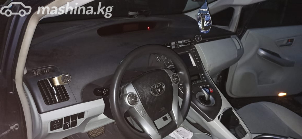 Toyota Prius III Рестайлинг (XW30) Plug-in Hybrid 1.8, 2015 Bishkek - photo 6