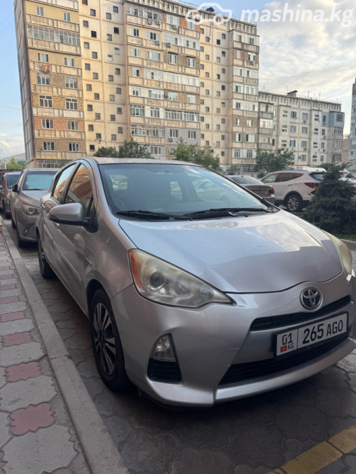 Toyota Prius c I 1.5, 2012 Бишкек - изображение 1