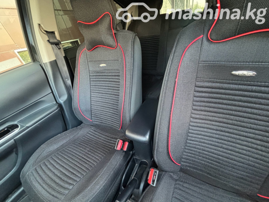 Toyota Prius c I Рестайлинг 1.5, 2016 Бишкек - изображение 4