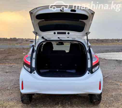 Toyota Prius c I Рестайлинг 1.5, 2018 Бишкек