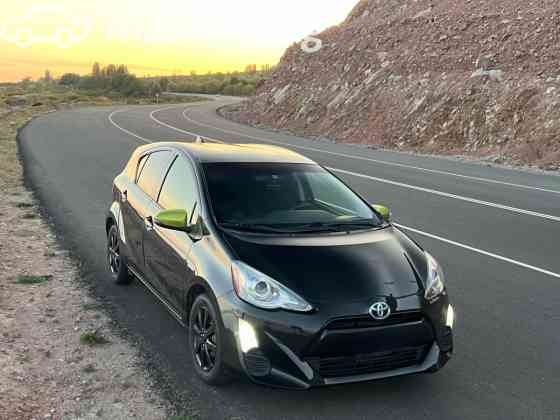 Toyota Prius c I Рестайлинг 1.5, 2016 Бишкек