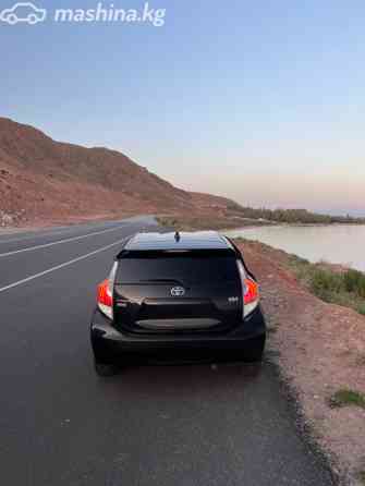 Toyota Prius c I Рестайлинг 1.5, 2016 Бишкек
