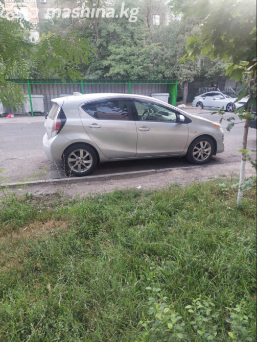 Toyota Prius c I 1.5, 2015 Бишкек - сүрөт 1