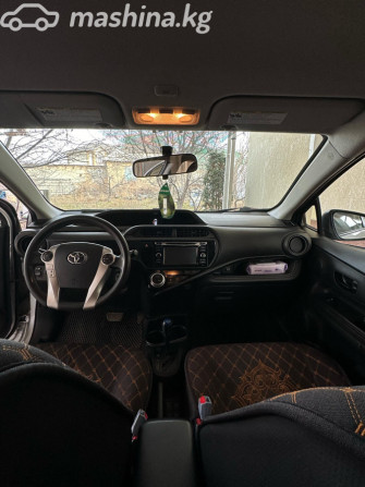 Toyota Prius c I Рестайлинг 1.5, 2016 Бишкек - сүрөт 6