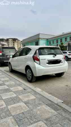 Toyota Prius c I Рестайлинг 1.5, 2016 Бишкек