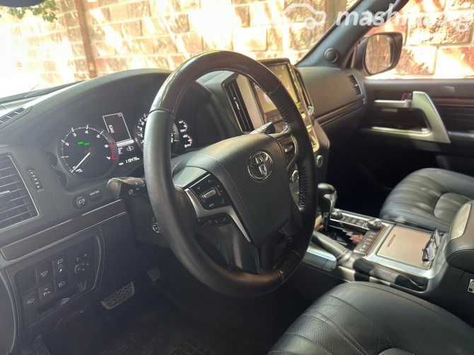 Toyota Land Cruiser 200 Series Рестайлинг 2 4.6, 2019 Бишкек - сүрөт 8