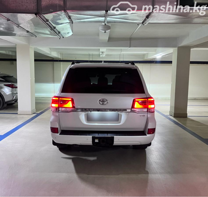 Toyota Land Cruiser 200 Series Рестайлинг 2 5.7, 2018 Бишкек - сүрөт 3
