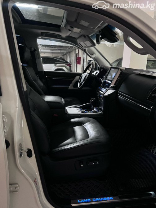 Toyota Land Cruiser 200 Series Рестайлинг 2 5.7, 2018 Бишкек - сүрөт 8