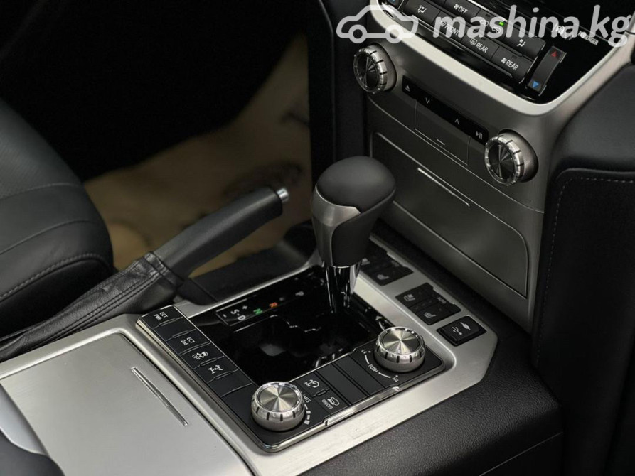 Toyota Land Cruiser 200 Series Рестайлинг 2 4.5, 2016 Бишкек - сүрөт 6