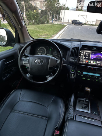 Toyota Land Cruiser 200 Series 4.0, 2011 Bishkek - photo 7