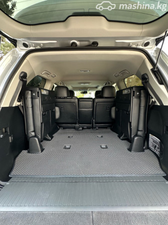 Toyota Land Cruiser 200 Series Рестайлинг 1 4.6, 2014 Bishkek - photo 10