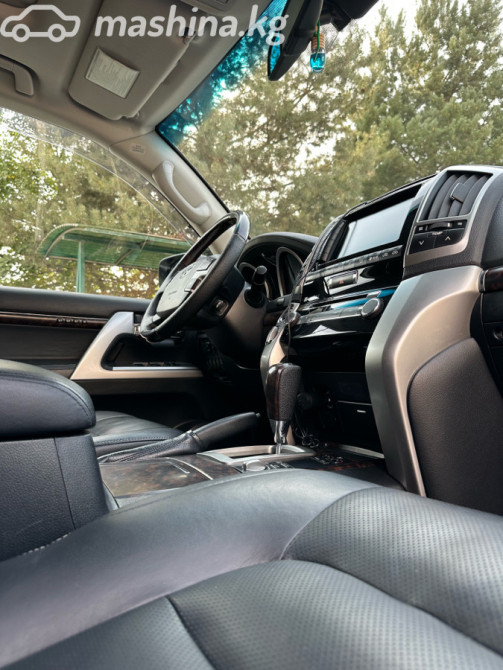 Toyota Land Cruiser 200 Series Рестайлинг 1 4.6, 2014 Бишкек - сүрөт 9