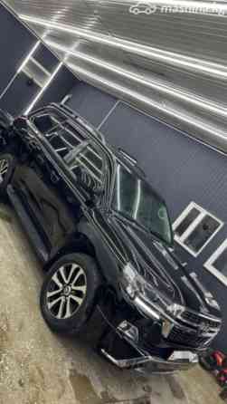 Toyota Land Cruiser 200 Series 4.5, 2010 Bishkek