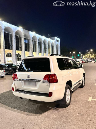 Toyota Land Cruiser 200 Series Рестайлинг 1 4.6, 2014 Bishkek - photo 7