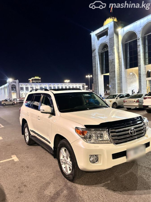 Toyota Land Cruiser 200 Series Рестайлинг 1 4.6, 2014 Бишкек - изображение 1