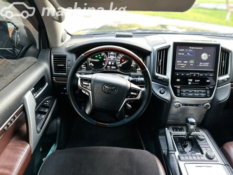 Toyota Land Cruiser 200 Series Рестайлинг 2 4.5, 2016 Бишкек - сүрөт 9