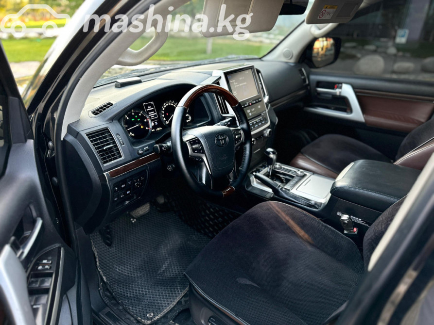 Toyota Land Cruiser 200 Series Рестайлинг 2 4.5, 2016 Бишкек - сүрөт 6